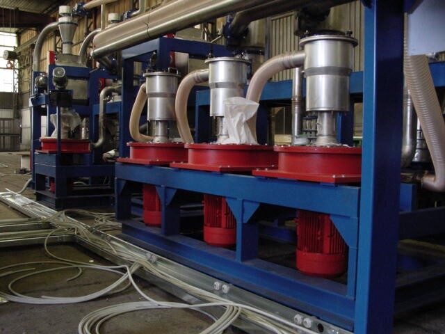 Micronizzatori in serie con separatori in acciaio inox